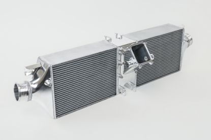 Picture of CSF Cooling - Racing & High Performance Division Intercooler - 8217
