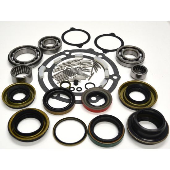 Picture of USA Standard Gear Transfer Case Bearing and Seal Overhaul Kit - ZTBK242C