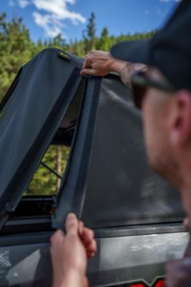 Picture of Bestop Truck Bed Cap - 77334-35
