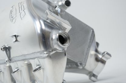 Picture of CSF Cooling - Racing & High Performance Division Intercooler - 8233B