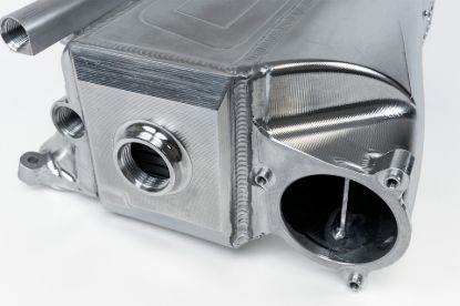 Picture of CSF Cooling - Racing & High Performance Division Intercooler - 8400