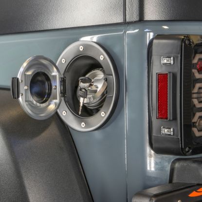 Picture of DV8 Offroad Fuel Door Cover - D-JP-190004-BLK