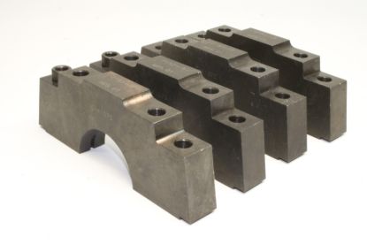 Picture of PRW Engine Crankshaft Main Bearing Cap - 1745401