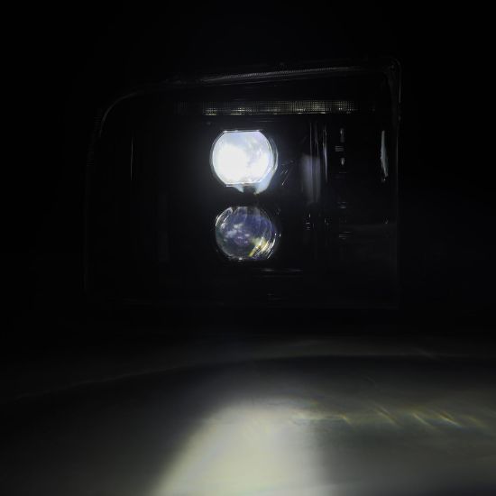 ALPHAREX USA LUXX-SERIES PROJECTOR HEADLIGHTS - 880316