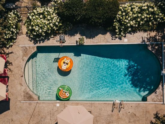 AIRHEAD POOL FLOAT - PIXEL ORANGE LLAMA - AHPF067