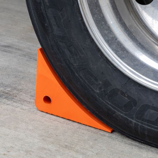 BUYERS PROD POLY WHEEL CHOCK 8X11X8 - WC8118
