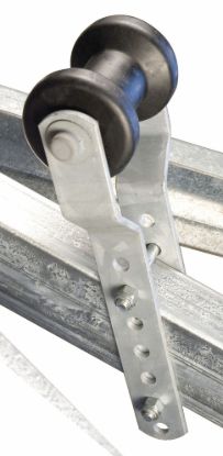 C.E. SMITH ADJ. KEEL ROLLER BRKT - 32003G
