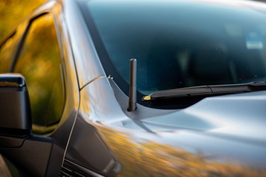 BUILTRIGHT PERFECT-FIT STUBBY ANTENNA - 2019+ - 110020