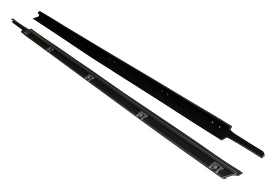 CROWN AUTO DOOR GLASS WEATHERSTRIP LEFT AND RI - 55176565K