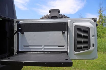DEE ZEE BRONCO/ACC FORD BRONCO REAR DOOR W - DZ4624