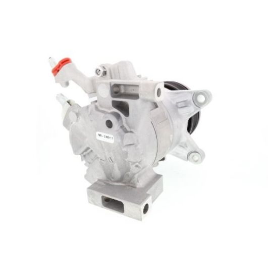 DENSO NEW COMPRESSOR W/ CLUTCH - 4711361