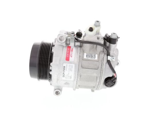 DENSO NEW COMPRESSOR W/ CLUTCH - 4711594