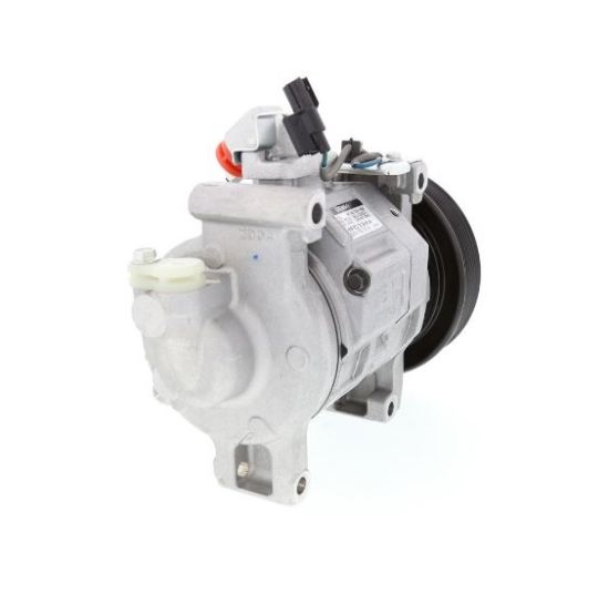 DENSO NEW COMPRESSOR W/ CLUTCH - 4711635