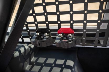 DV8 QUICK RELEASE MOLLE PANEL TOOL MOUN - UNMM01RD