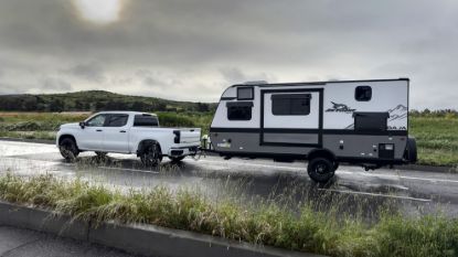 GT STYLING RV WINDOW DEFLECTOR AND SUN VISOR - RV1054
