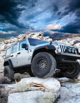 FABTECH JK 4DR 3.5' LIFT W/SHOCKS - KAOJKLIFT4