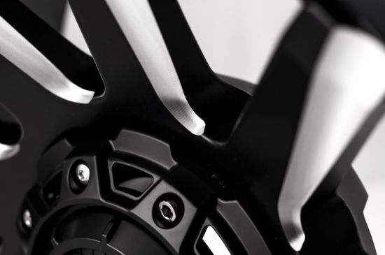 GRID WHEELS 05 20X9.0 6X139.7 18 110.3 F - 529655F811
