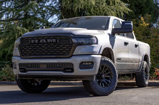 IRONMAN 4X4 3.5' LIFT & LEVEL KIT | FRONT=3.5' - 76085001