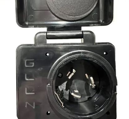 HUGHES AUTO 50A SAFEVIEW SMART POWER INLET - SV50API