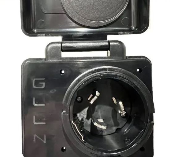 HUGHES AUTO 50A SAFEVIEW SMART POWER INLET - SV50API