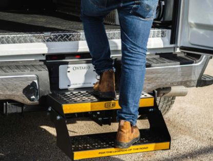 LEGEND FLEET FOLDABLE HITCH STEP - UN05JL1HS