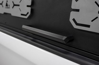 LEER 13 3/4' HIGH MODULAR TRUCK CAP - 35100003