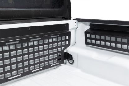 PUTCO MOLLE PASSENGER SIDE PANEL  JEEP GL - 195242