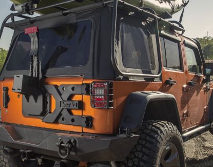RUGGED RIDGE HD TIRE CARRIER KIT  JK - 1154650