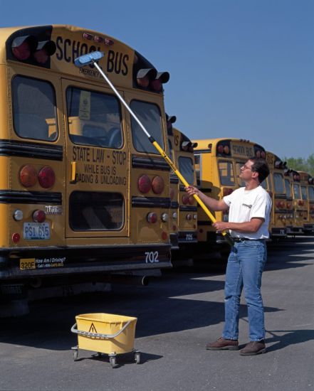 MR. LONGARM 4' - 8' TRUCK N BUS POLE - 2408