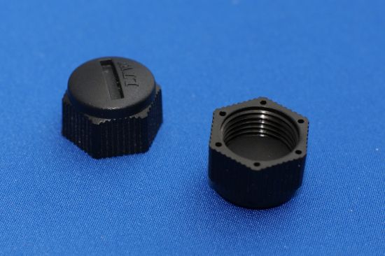 MARETRON MICRO CAP (USED TO COVER MALE CONNE - M000102
