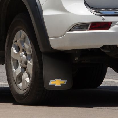 PLASTICOLOR 11X19 CHEVROLET MUD GUARD - 000540R03