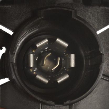 POLLAK OEM STYLE 'TWIST & LOCK' SOCKET - 7WB109V