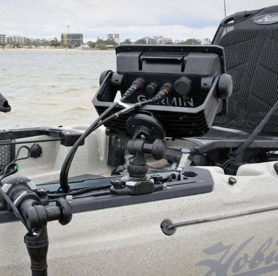 RAILBLAZA GARMIN FISH FINDER MOUNT R-LOCK - 02417811