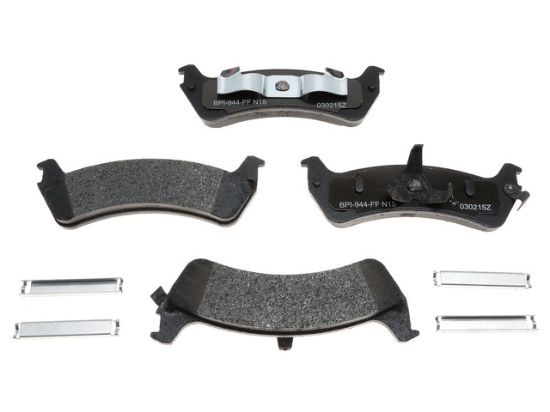 R/M BRAKES BRAKE PAD SET - MGD667MH
