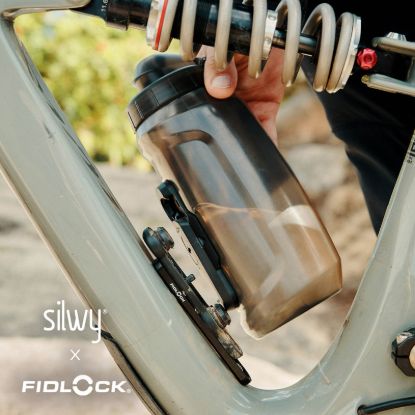 SILWY MAGNET MAGNET-FLASCHE FIDLOCK TWIST BOTTLE - YFITF750BB