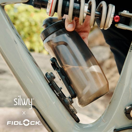 SILWY MAGNET MAGNET-FLASCHE FIDLOCK TWIST BOTTLE - YFITF750BB