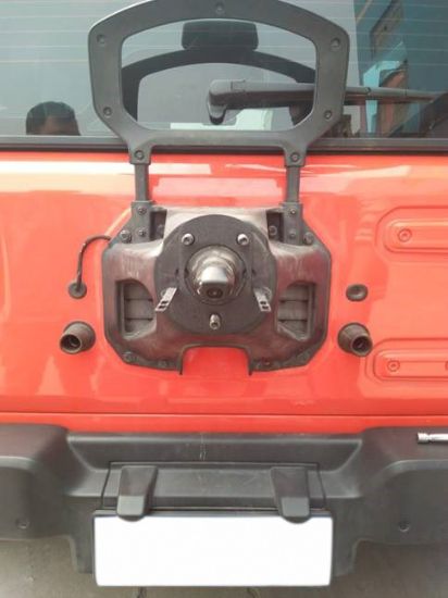 TRAILFX LICENSE PLATE MOUNT/JL SPARE TIRE - JL07LP