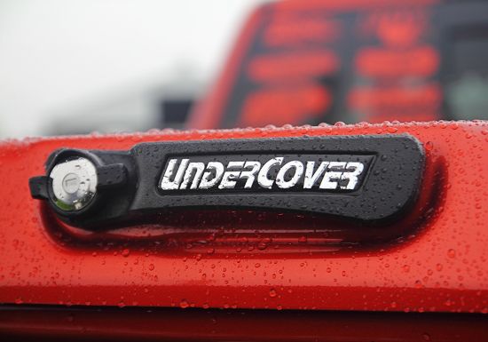 UNDERCOVER EX 2020 CHEYV HD 6.9FT - 1228LGAZ